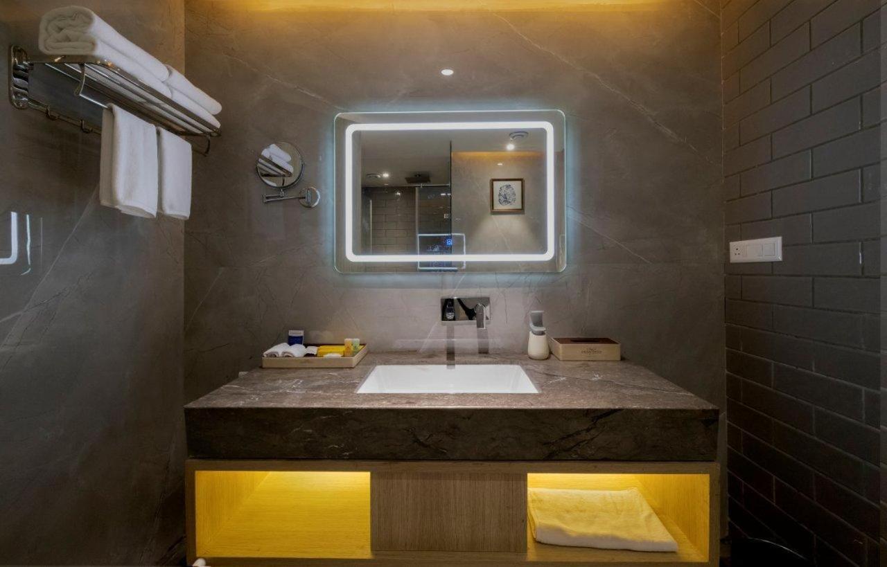Sarovar Portico Morbi Экстерьер фото