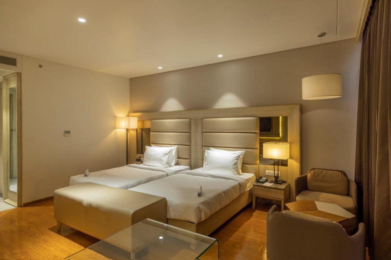 Sarovar Portico Morbi Экстерьер фото