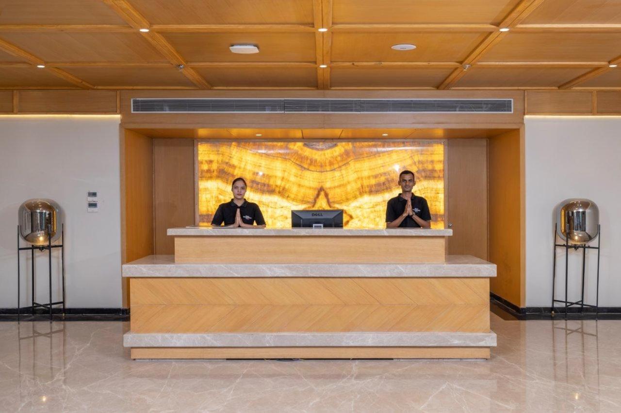 Sarovar Portico Morbi Экстерьер фото