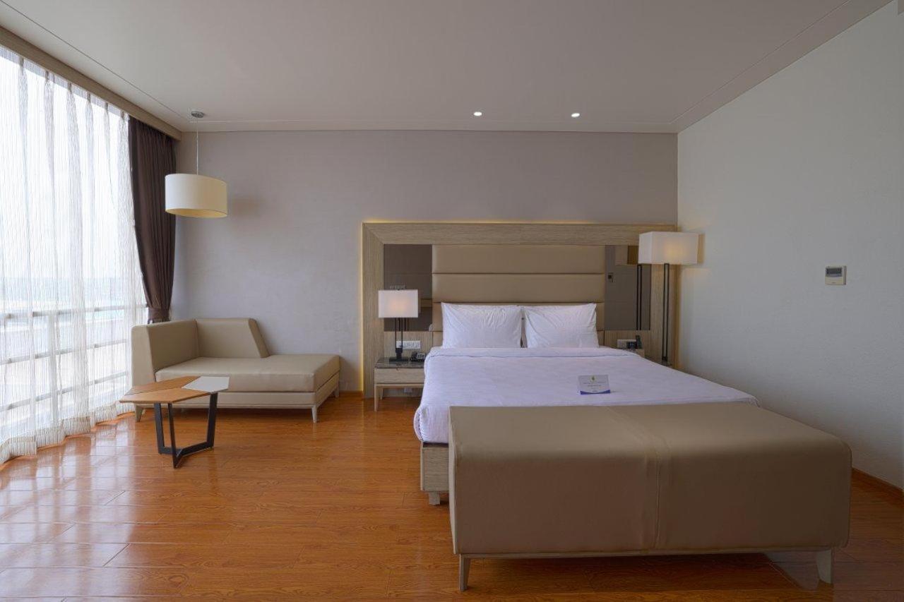 Sarovar Portico Morbi Экстерьер фото