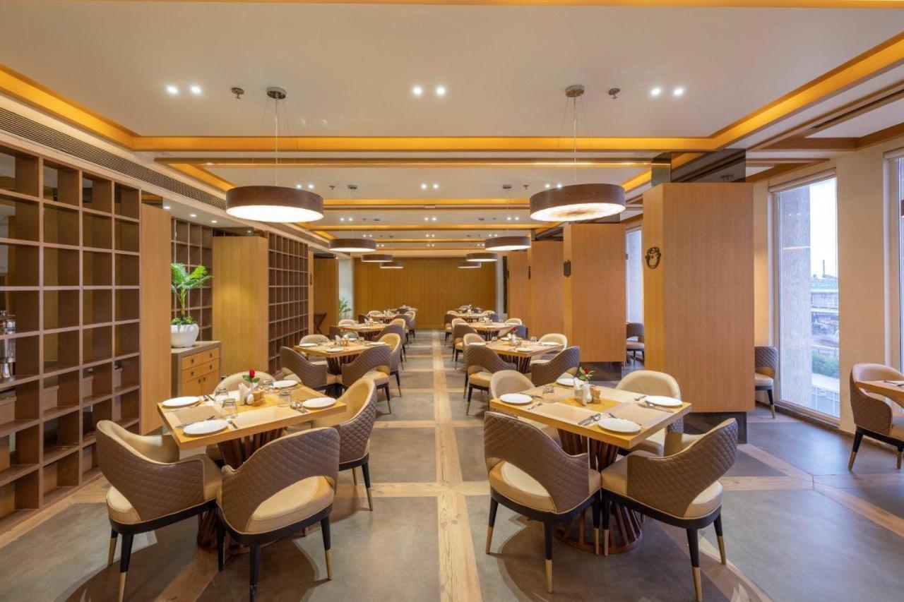 Sarovar Portico Morbi Экстерьер фото